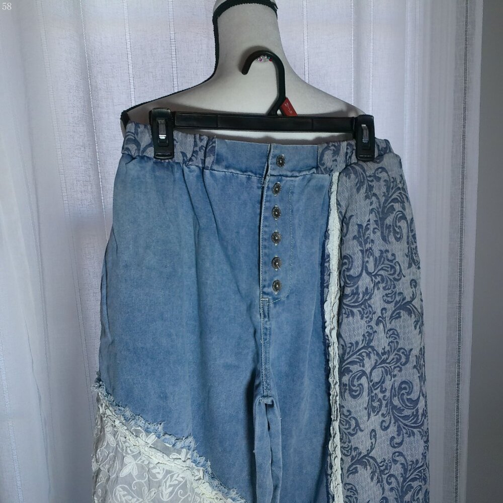 POL NW0T Button-Up Fly Stretch Waist Light Blue Lace Patchwork Jogger Jeans L - Picture 2 of 10